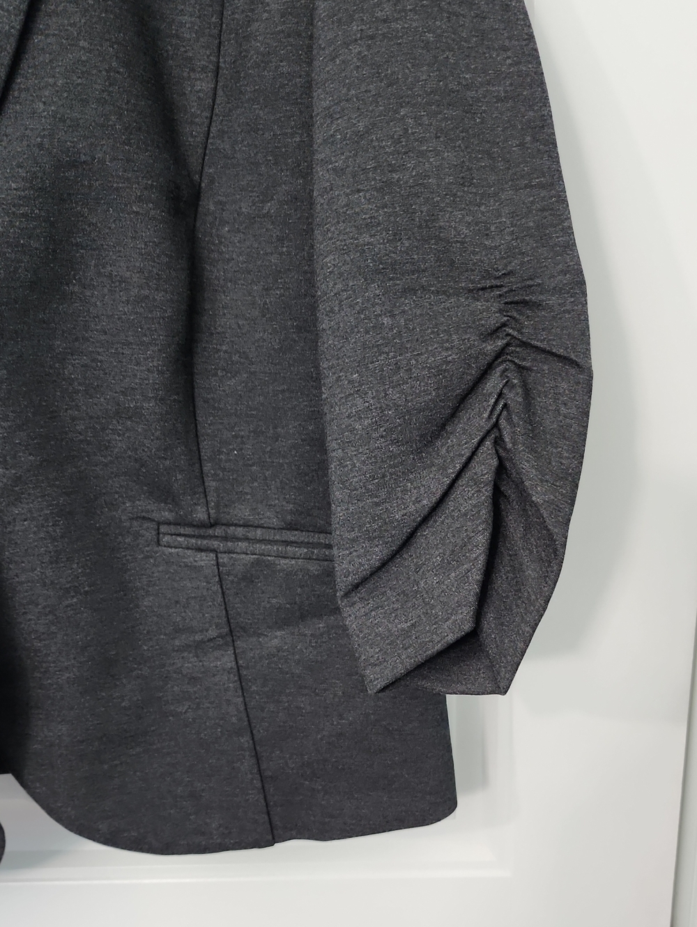 Torrid Studio Blazer Gray, Size 2 - Picture 4 of 7